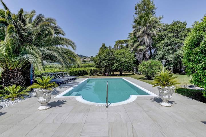 Villa per 8 persone, con giardino in Moniga del Garda