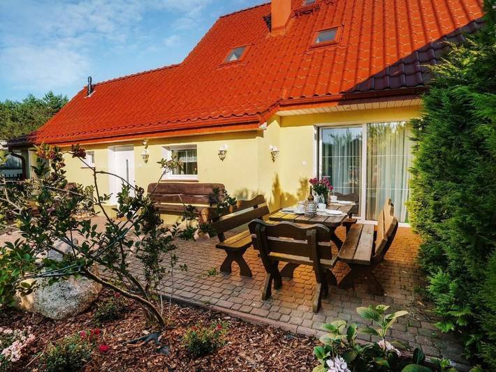 Stilvolles Haus ganz nah am Meer in Mielno, Jezioro Jamno