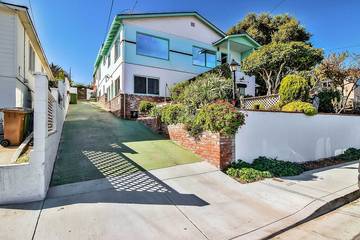 Vacation Rental for 7 Guests in Monterey, Monterey County, Picture 2