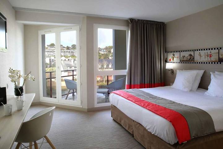 Hôtel pour 4 personnes, avec sauna ainsi que jacuzzi et terrasse, animaux acceptés