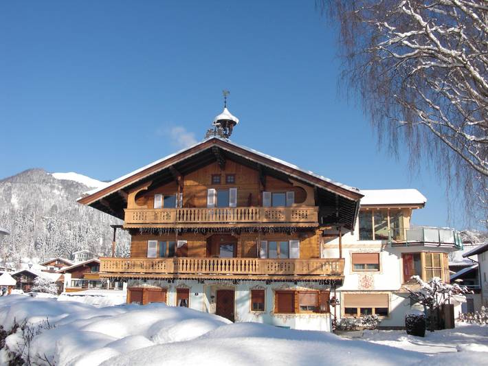 Ferienwohnung für 3 Personen, mit Sauna und Pool sowie Garten und Ausblick in Kössen - 2