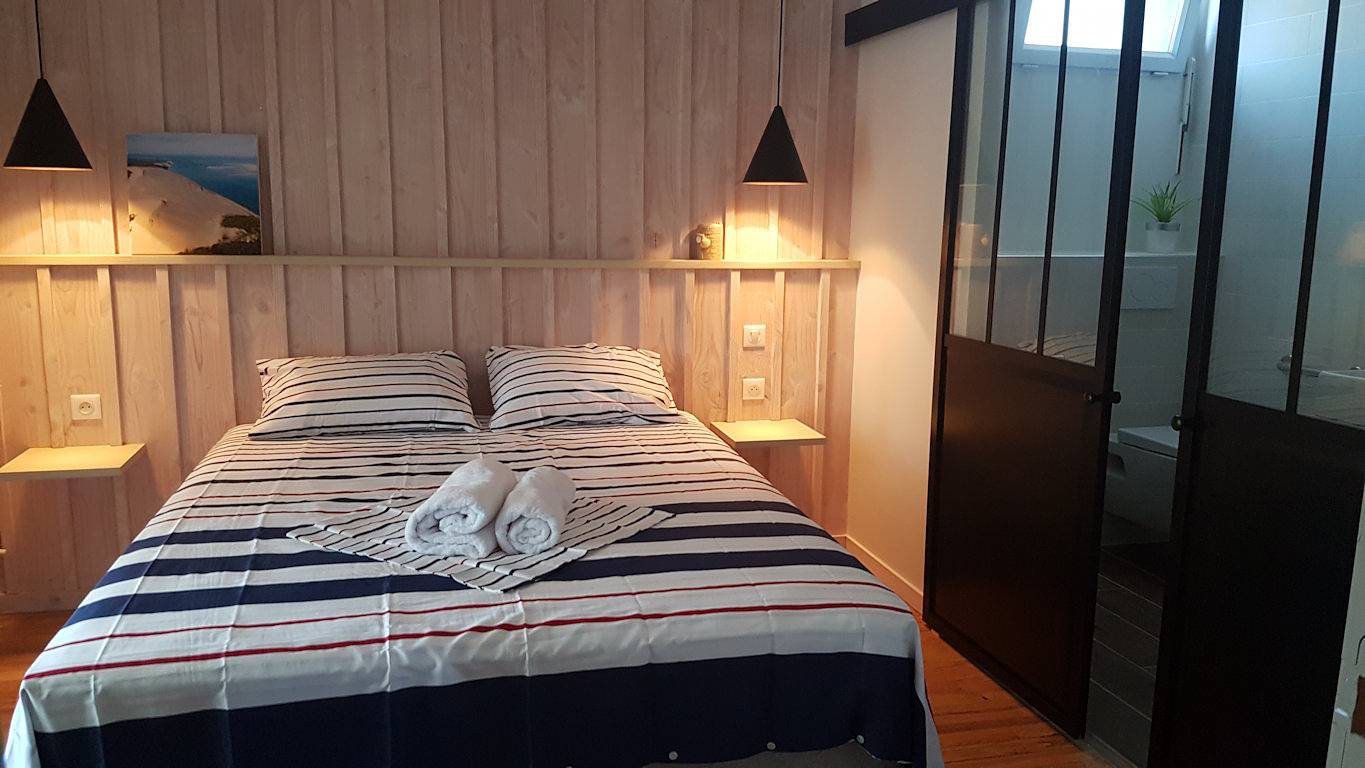 Chambres d'hôtes Claouey - L'Étoile de Mer - Wifi gratuit - Suite Crohot Noir in Claouey, Lège-Cap-Ferret