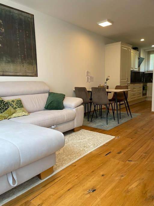 Cały apartament, One-Bedroom Apartment in Seewalchen am Attersee, Bezirk Vöcklabruck
