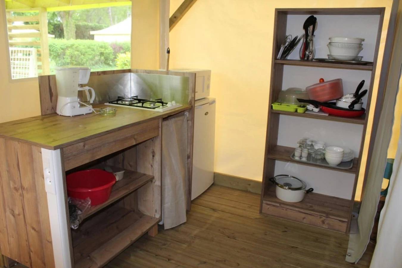 Zecamping 3 étoiles piscine couverte tente Bbq 20m2 in Bois de Cise, Mers-les-Bains