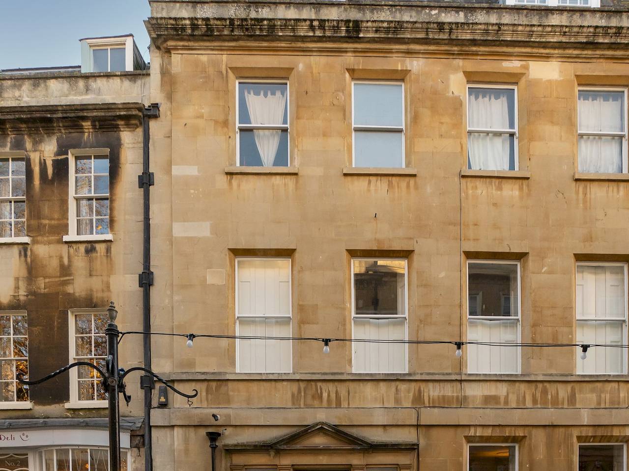 Entire apartment, Stylish 2 Bed Eco Flat in the heart of Bath - Pass the Keys in Bath, Bath & North East Somerset