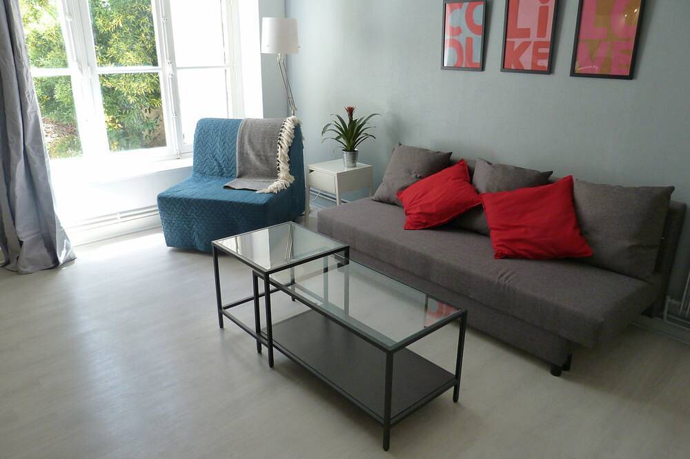 Appartement entier, Appartement cosy à 10 minutes de Chambord. Proche Cnpe et entrepôts Mer. in Mer, Région de Blois