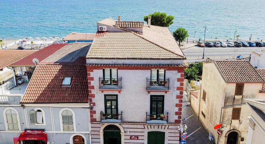 Cottage pour 6 personnes, avec vue et balcon dans Capitello