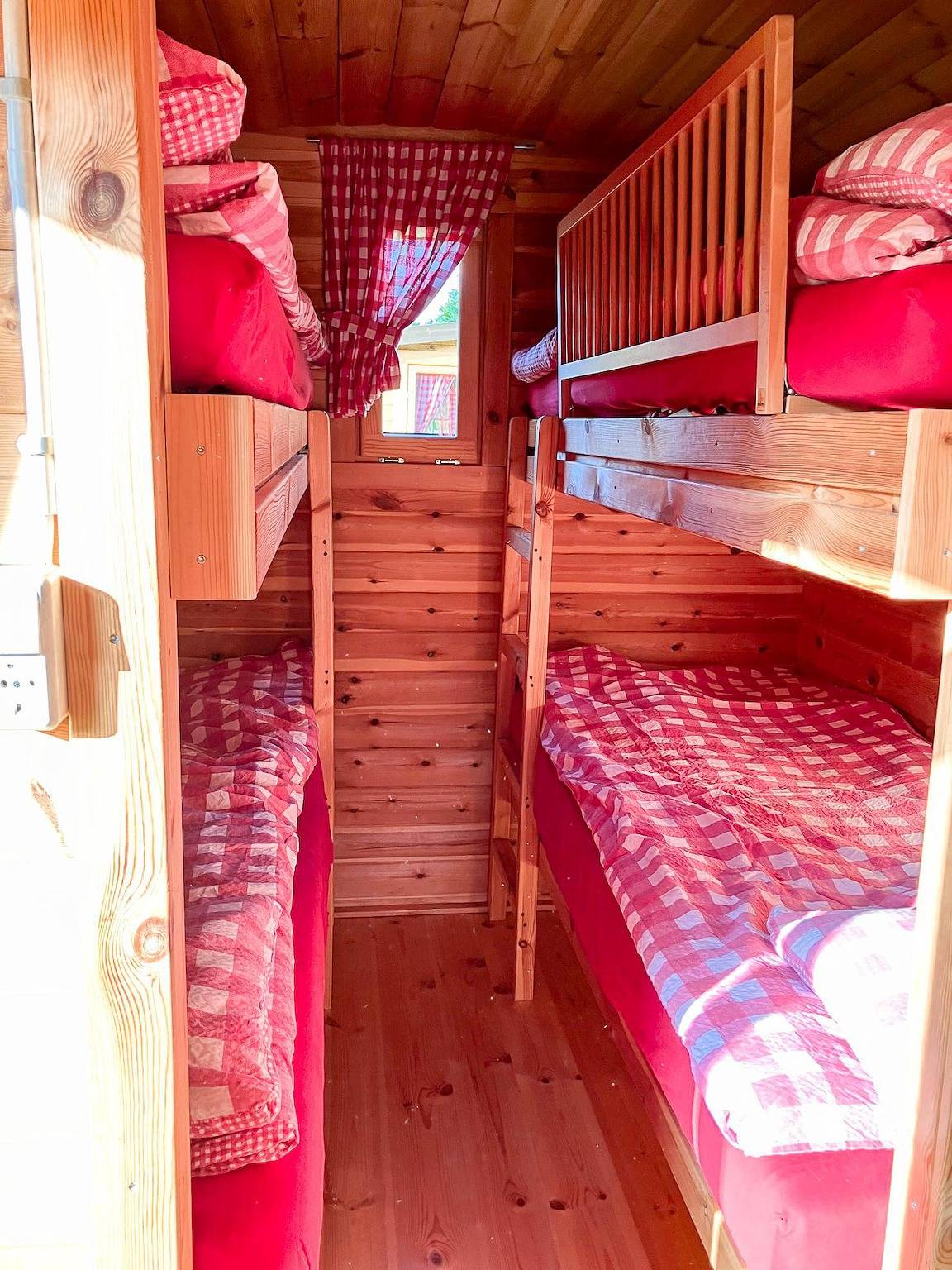 Weinfass Weissherbst in Rülzheim, Rheinebene