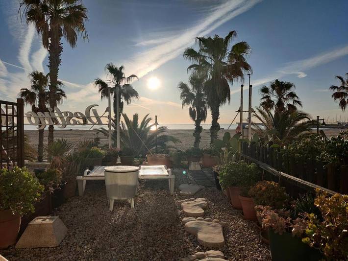 Ferienwohnung für 2 Personen, mit Ausblick und Terrasse in Valencia - 2