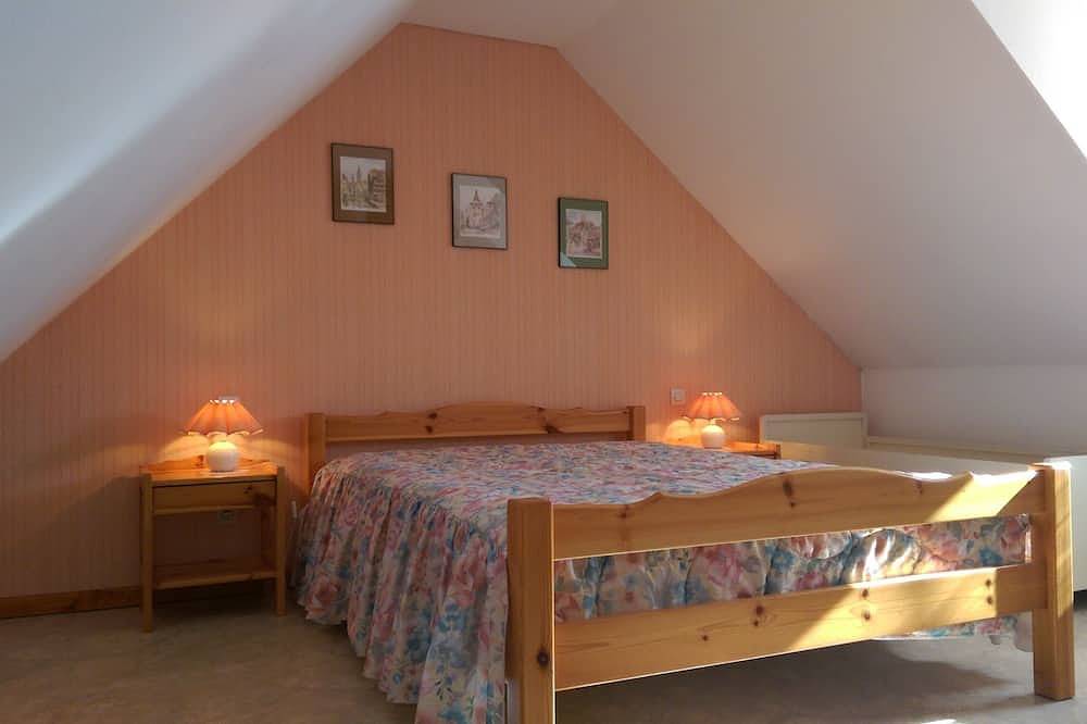 Entire apartment, Apartment 1: Apartment in private property with quiet courtyard in Bergheim (Alsace), Parc naturel régional des Ballons des Vosges