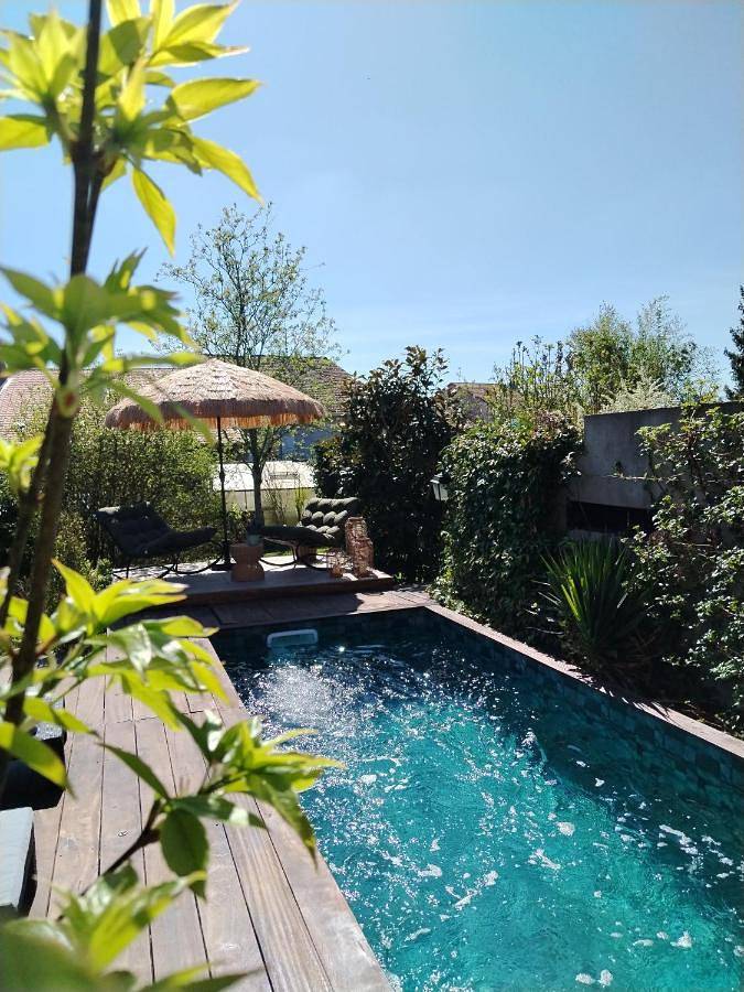 Location de vacances pour 2 personnes, avec vue ainsi que jardin et piscine dans Boulay-Moselle - 4