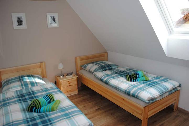 Ganze Wohnung, Urlaub auf dem Land - moderne Ferienwohnung \"An der Gramme\" in Niederzimmern in Niederzimmern, Weimarer Land