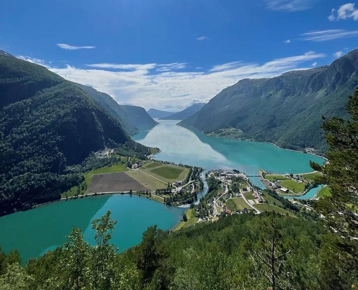 Casa de huéspuedes para 2 personas, con jardín además de terraza y vistas en Noruega