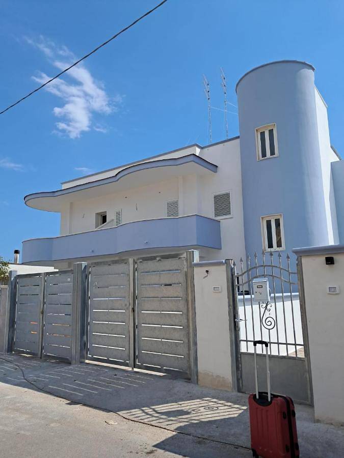 Appartamento per 6 persone, con Balcone e Terrazza nonché Panorama a Marina di Pulsano