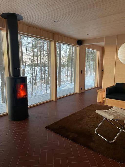 Chalet pour 5 personnes, avec sauna et jardin ainsi que vue sur le lac et vue à Rovaniemi - 4