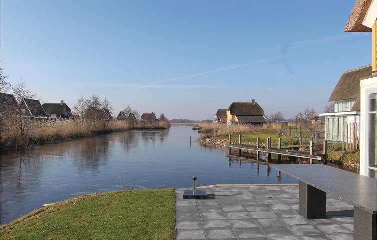 Ferienhaus für 8 Personen, mit Terrasse und Sauna sowie Garten und Seeblick in Giethoorn - 2