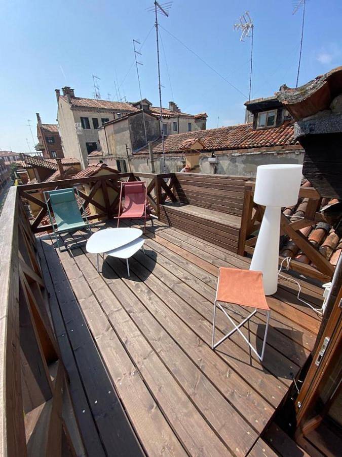 Ferienhaus mit meerblick für 11 Personen, mit Balkon und Whirlpool sowie Terrasse und Ausblick in Venedig Provinz - 3