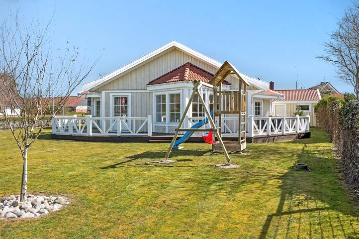 Ferienhaus für 6 Personen, mit Terrasse und Sauna in Blavand - 2