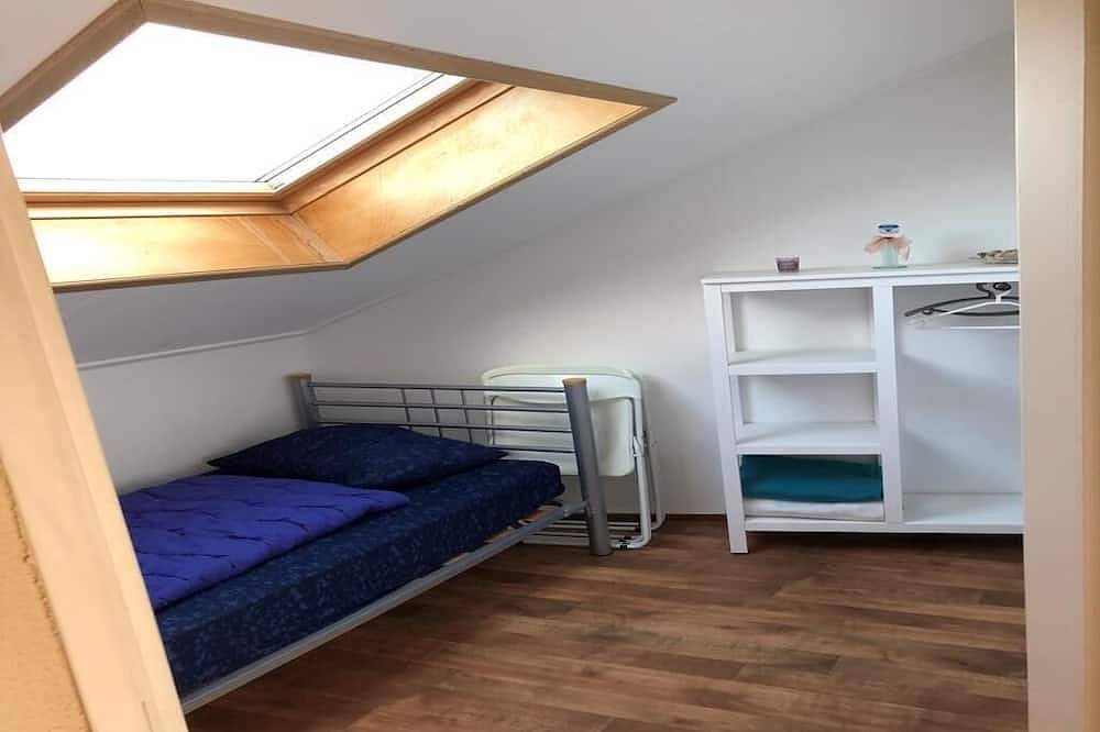 Holiday house \"White Shell\" - large garden - parking lot directly at the house in Brouwershaven, Grevelingenmeer