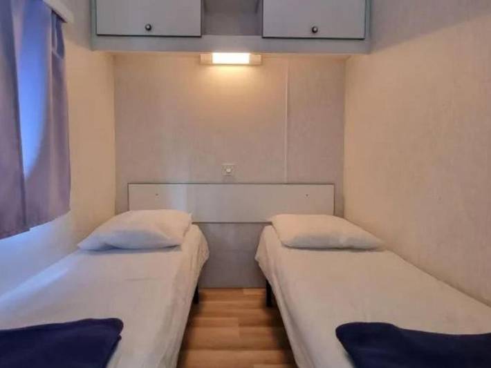 Location de vacances pour 4 personnes, avec terrasse et piscine à Gondrin - 3