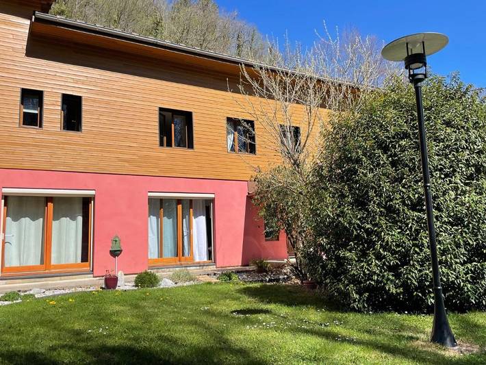 Gîte pour 4 personnes, avec Terrasse et Jardin à Ravilloles