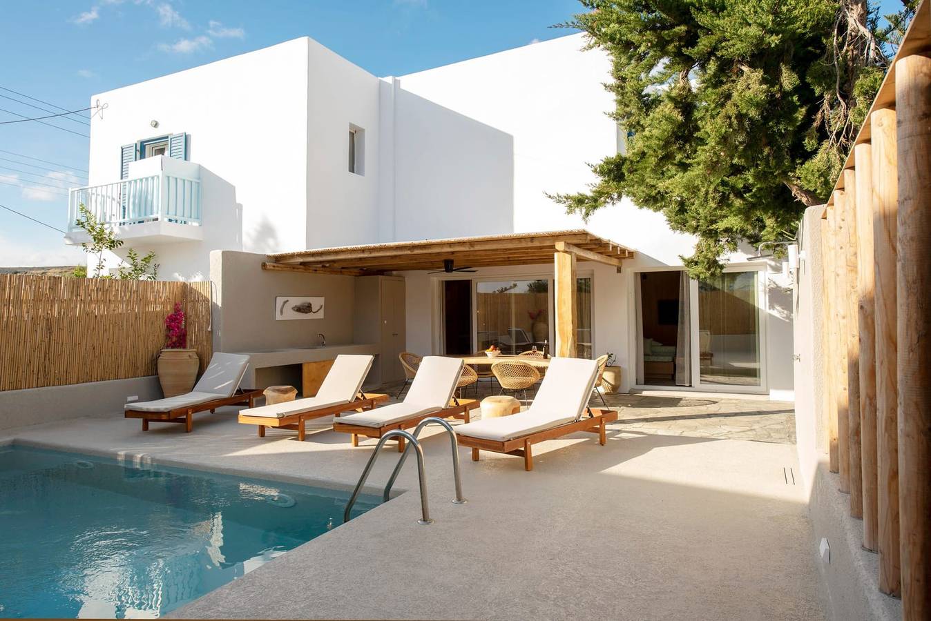 House Velionis, Private Pool, Furnished Terrace, Milos in Pollonia, Milos