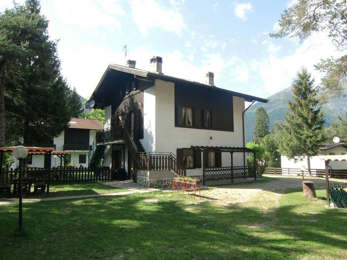 Ferienwohnung für 4 Personen, mit Balkon und Garten in Pur