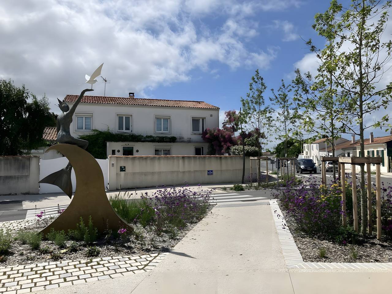 Apartamento entero, Apartamento en Saint-Pierre-d’Oléron con terraza, jardín privado y Wi-Fi in Saint-Pierre-d'Oléron, Côte de Beauté