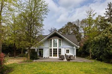 Ferienhaus für 8 Personen, mit Sauna und Garten sowie Terrasse in Winterswijk