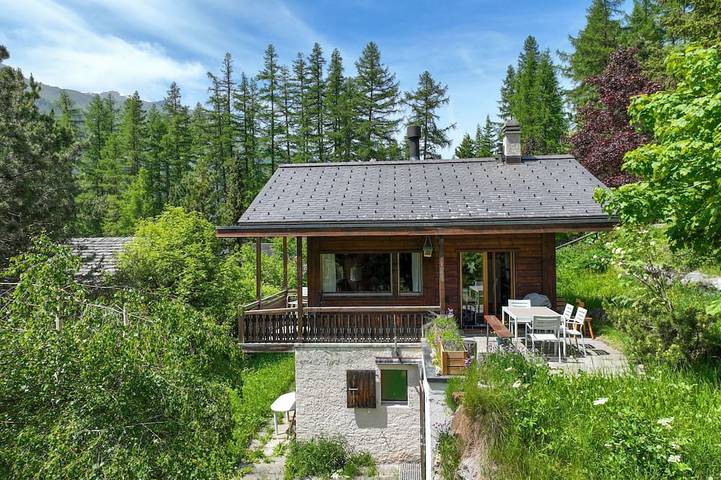 Chalet für 6 Personen, mit Whirlpool und Sauna sowie Garten in Zinal