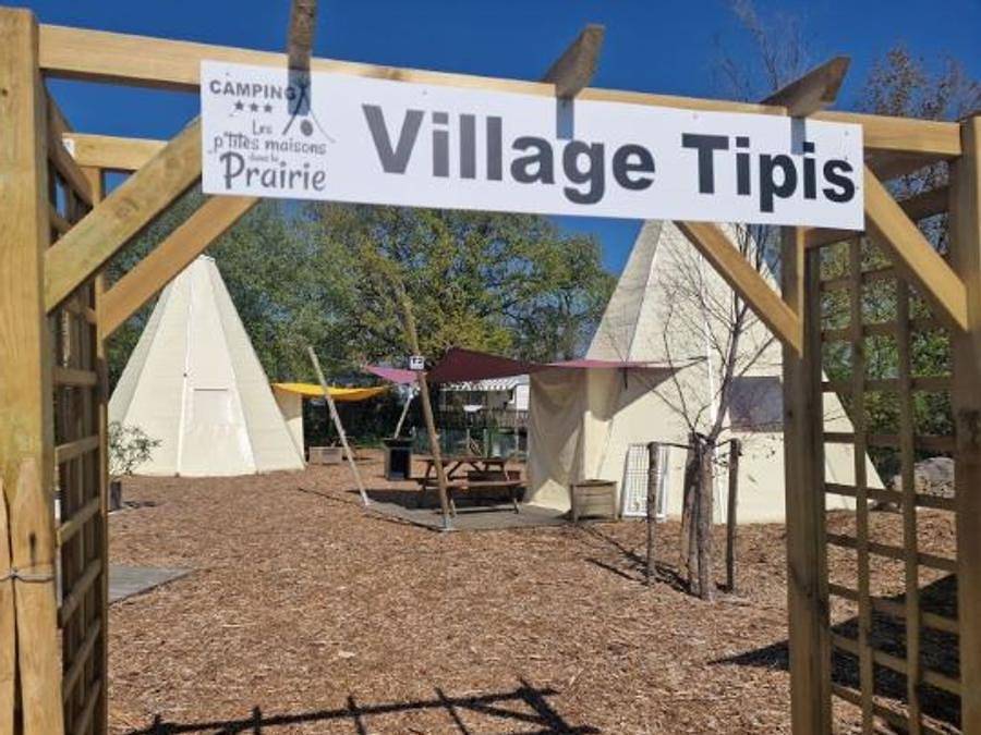 Camping Les P'tites Maisons dans la Prairie - Unterkunft 4 personen - Tipi 4 pers in Sallertaine, Vendée