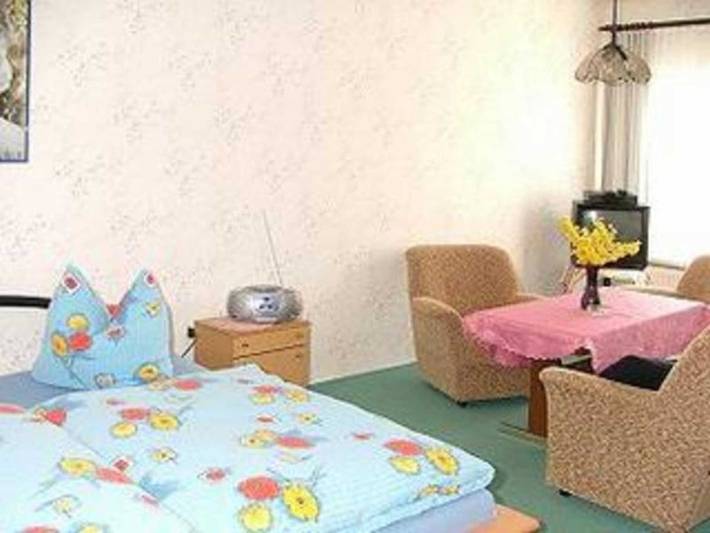 Ferienwohnung für 5 Personen, mit Terrasse und Garten in Mellenthin - 3