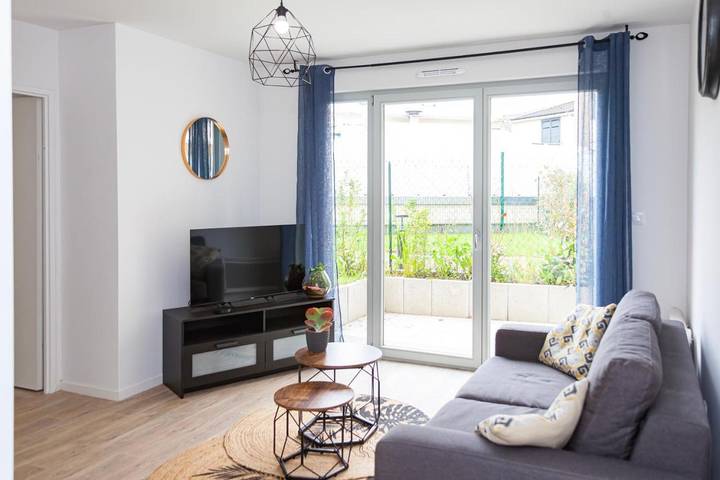 Location de vacances pour 4 personnes, avec Terrasse et Jardin à Osny