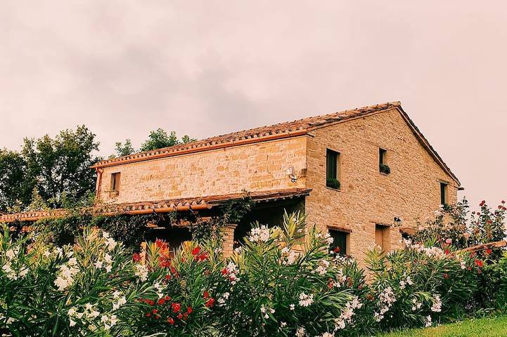 Agriturismo für 6 Personen, mit Garten und Pool in Penna San Giovanni