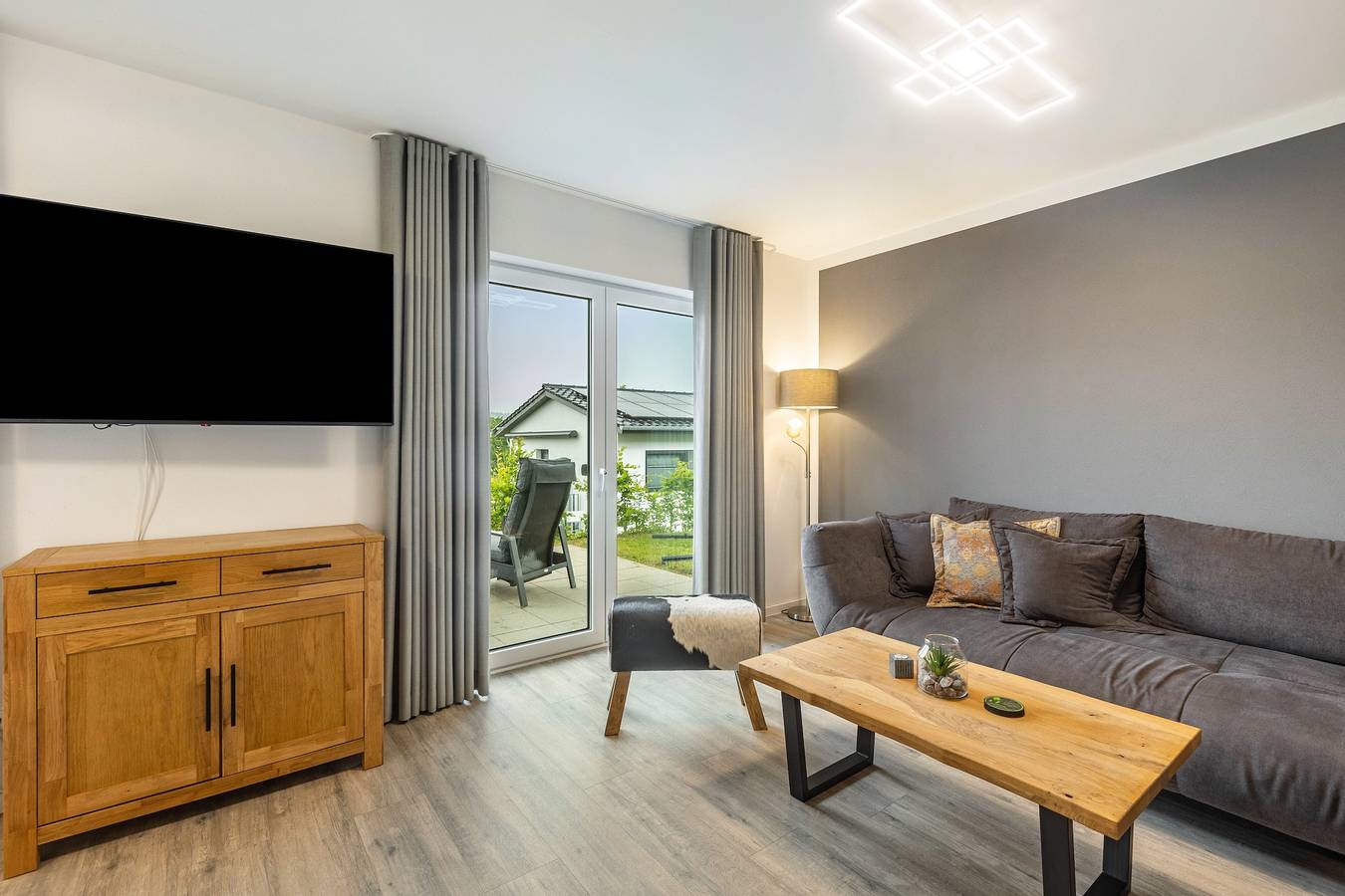 Ferienhaus 'Diemelblick' mit Seeblick, privater Terrasse und Wi-Fi in Diemelsee, die Mittelgebirge