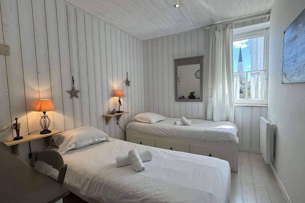 Charming villa in the heart of the village of Ars in Ars-en-Ré, Ile de Re