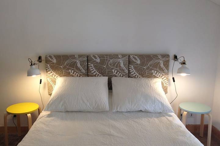 Gîte pour 10 personnes, avec jardin et piscine à Saint-Saud-Lacoussière - 3