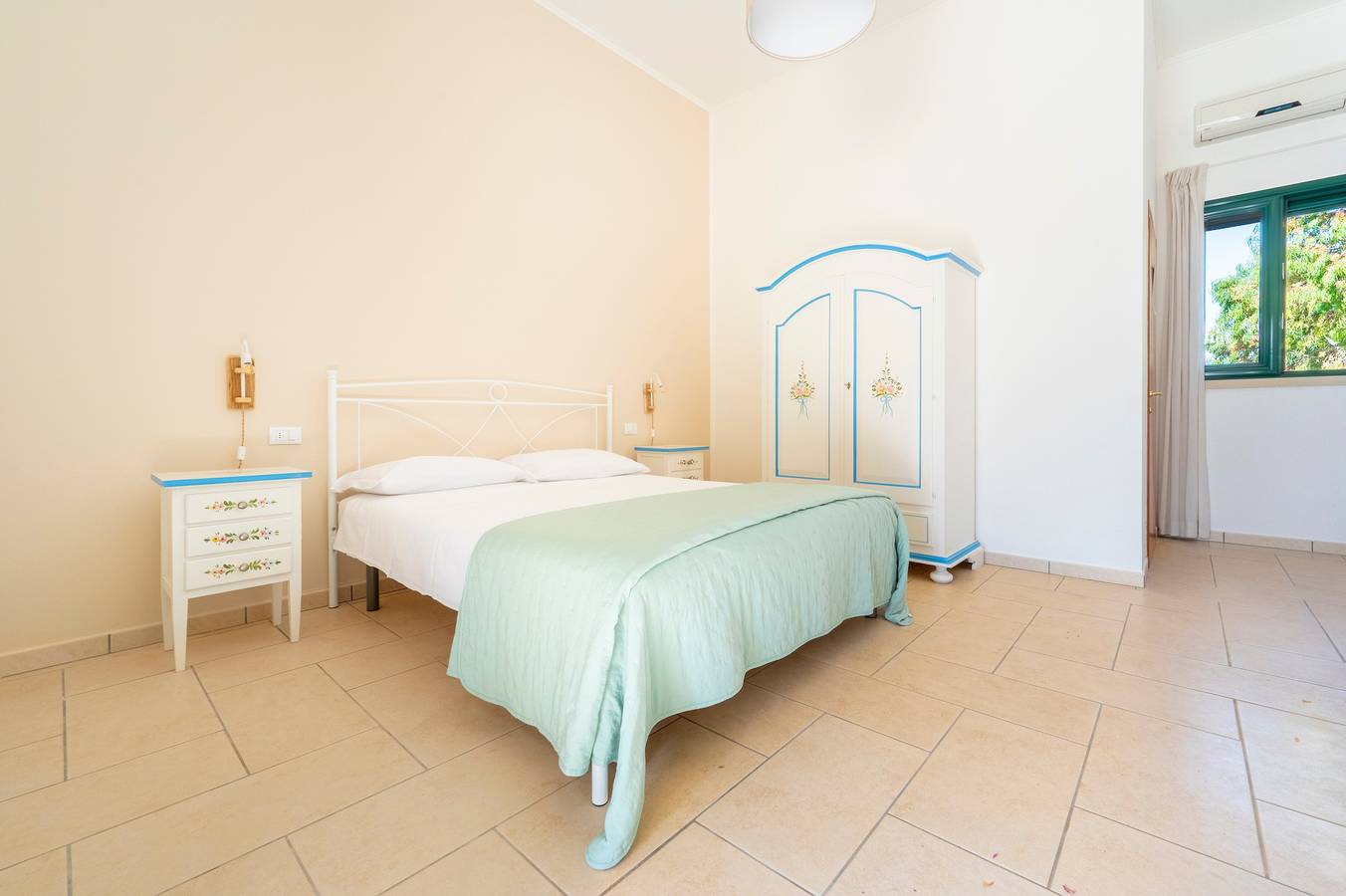 Camera 'San Biagio - Deluxe 4' con piscina condivisa, Wi-Fi e aria condizionata in Calimera, Provincia di Lecce