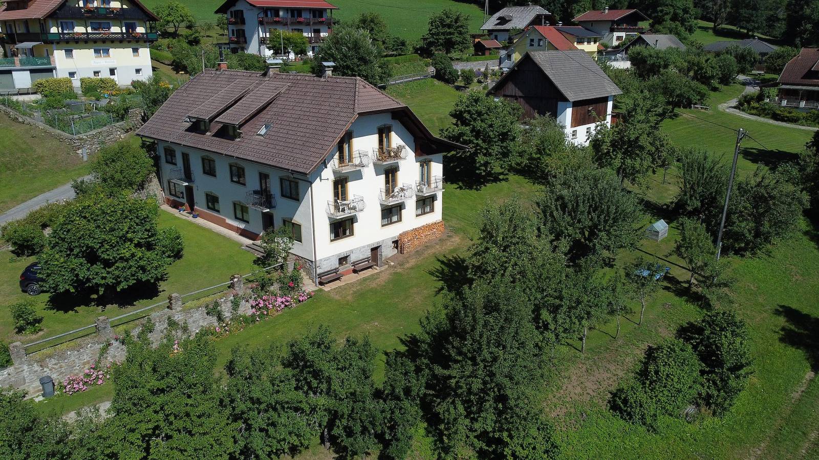 Entire holiday apartment, Haus Benedikt Brunner in Millstatt, Oberkärnten