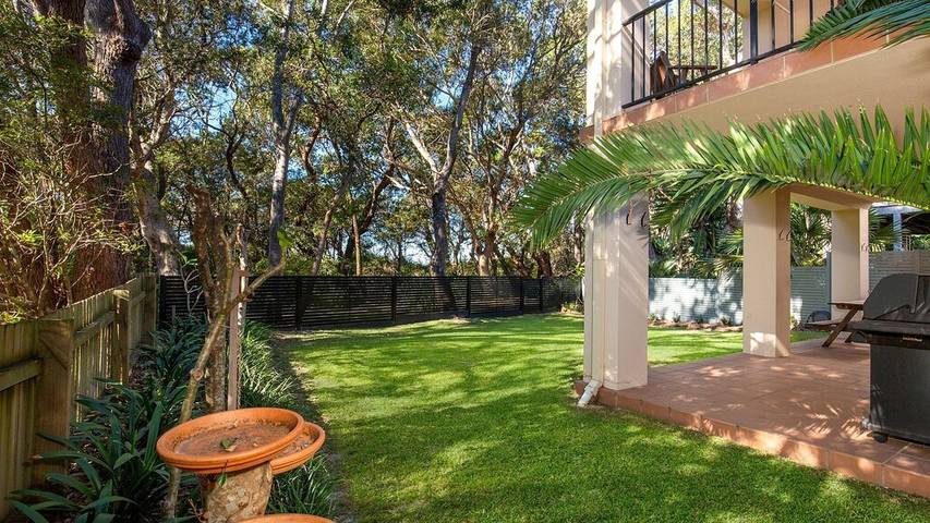 Holiday home for 10 people, with garden in Jervis Bay