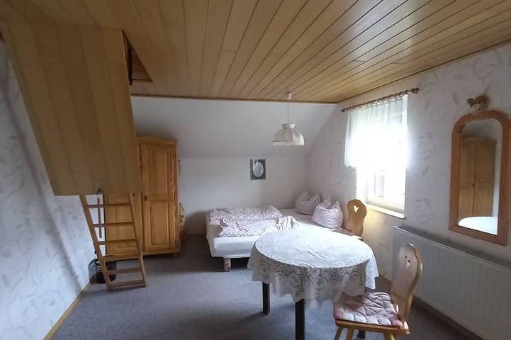 Location de vacances pour 8 personnes, avec jardin et balcon à Klingenthal - 4