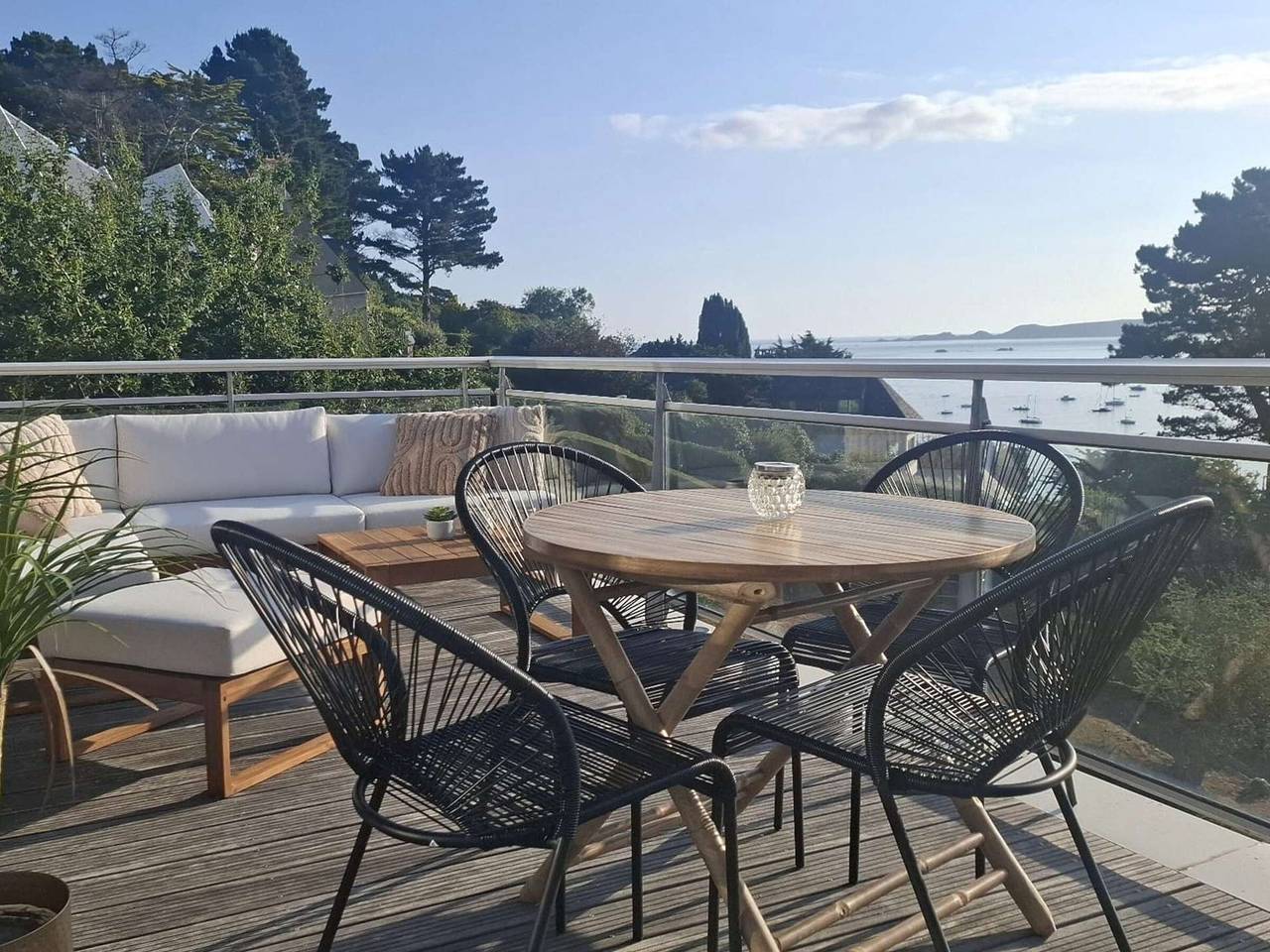 Appartement entier, Appartement vue plage avec parking privé in Perros-Guirec, Côte de Granit Rose