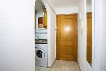 Apartment for 6 People in Torrevieja Centre, Torrevieja, Photo 4