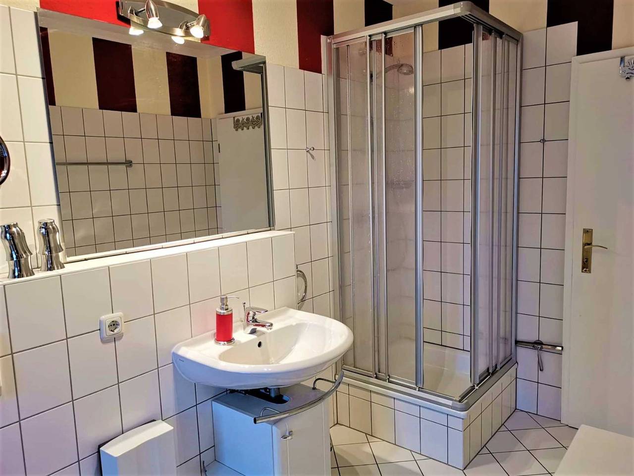 Ganze Ferienwohnung, Villa Jugendglück in Ostseebad Binz, Binz