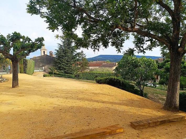 Location de vacances pour 4 personnes, avec vue ainsi que terrasse et jardin, animaux acceptés à Saint-Maurice-sur-Eygues - 4