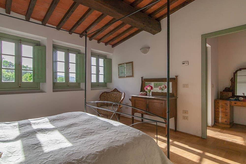 Entspannendes und stilvolles Zuhause, nur 30 Minuten von Florenz entfernt in der Region Chianti in Poggio Alla Croce, Figline e Incisa Valdarno