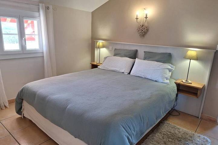 Location de vacances pour 2 personnes, avec jardin à Ainhoa - 2