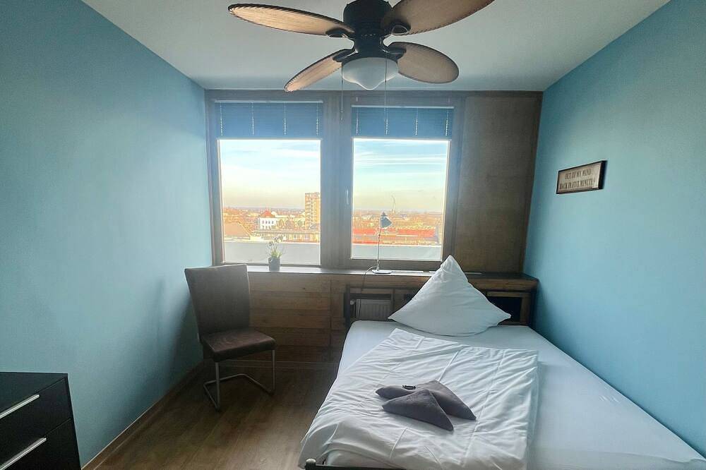Ganze Wohnung, Ferienwohnung/App. für 6 Gäste mit 105m² in Bremerhaven in Bremerhaven-Mitte, Bremerhaven