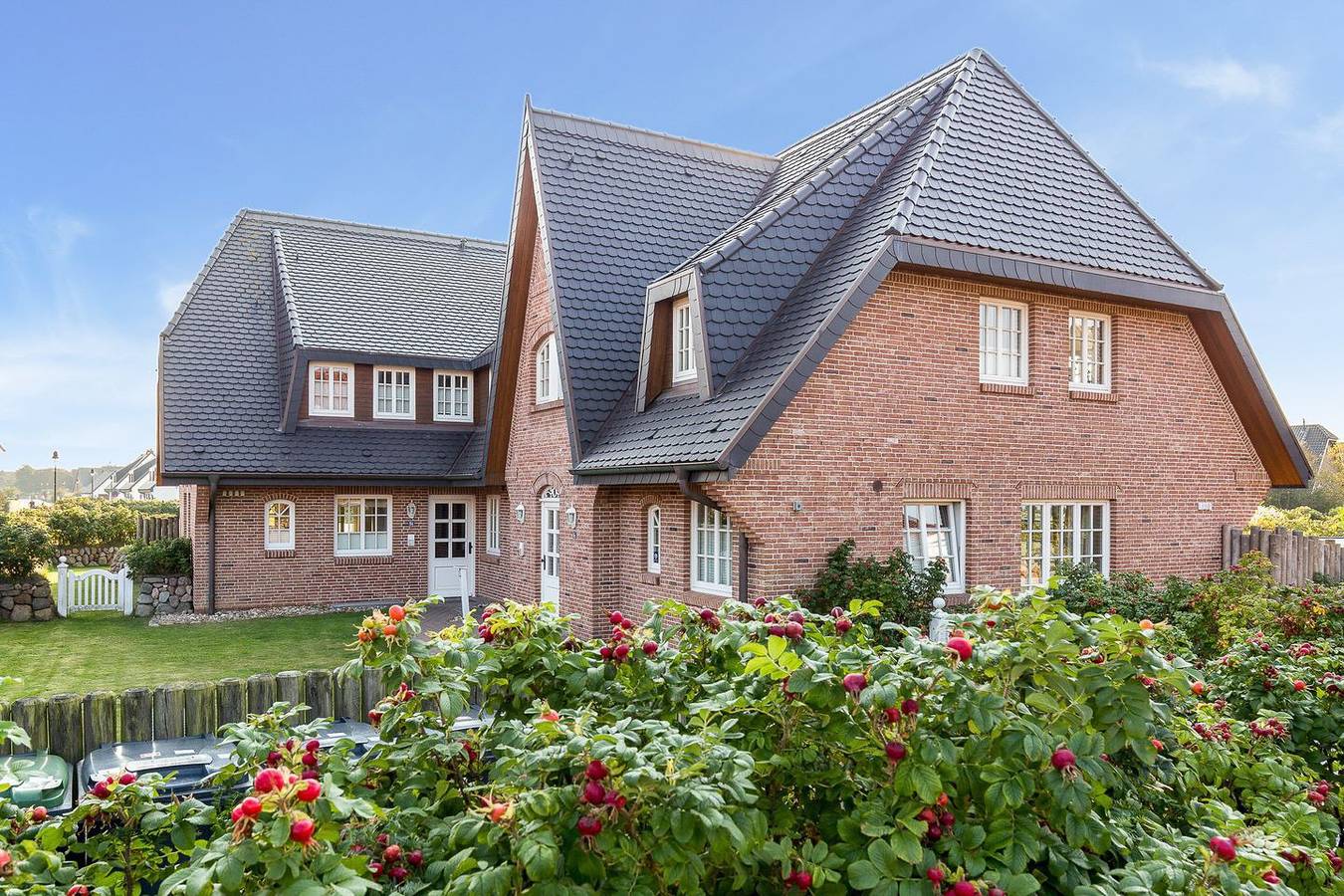 Ganze Wohnung, Mit dem Haus Chris genießen Sie Ihren Urlaub auf hohem Niveau. in Wenningstedt, Sylt
