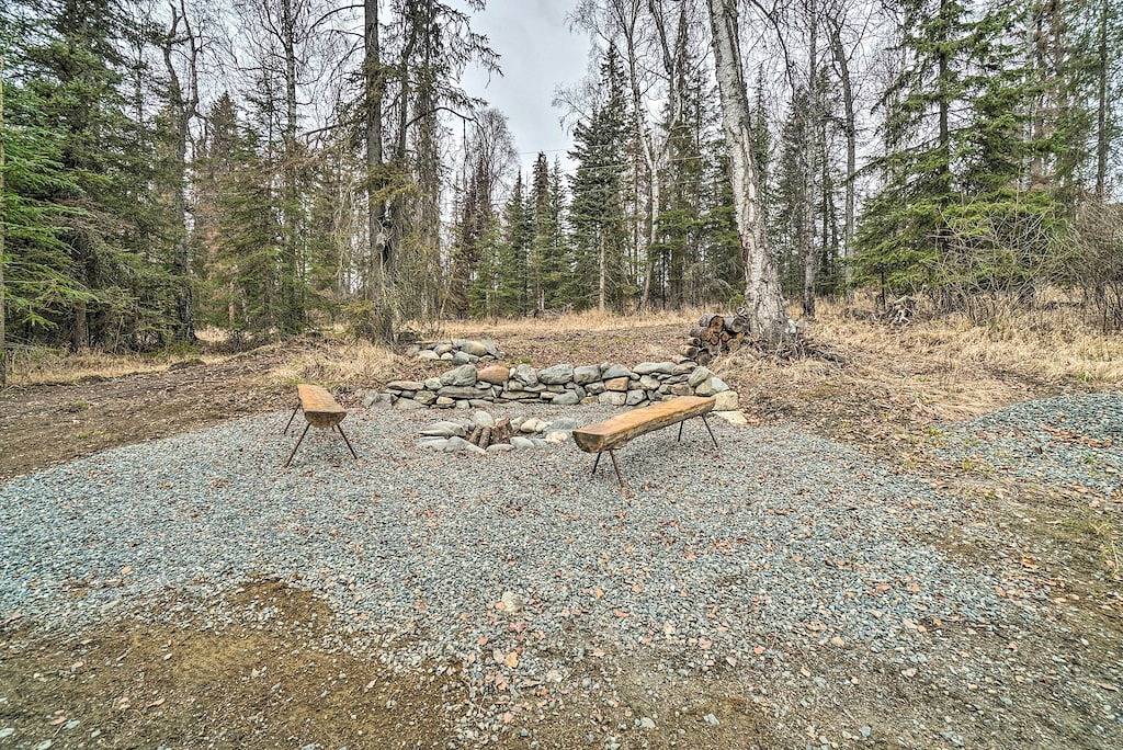 Cozy Downtown Soldotna Cabin: Dogs Welcome! in Soldotna, Kenai Peninsula